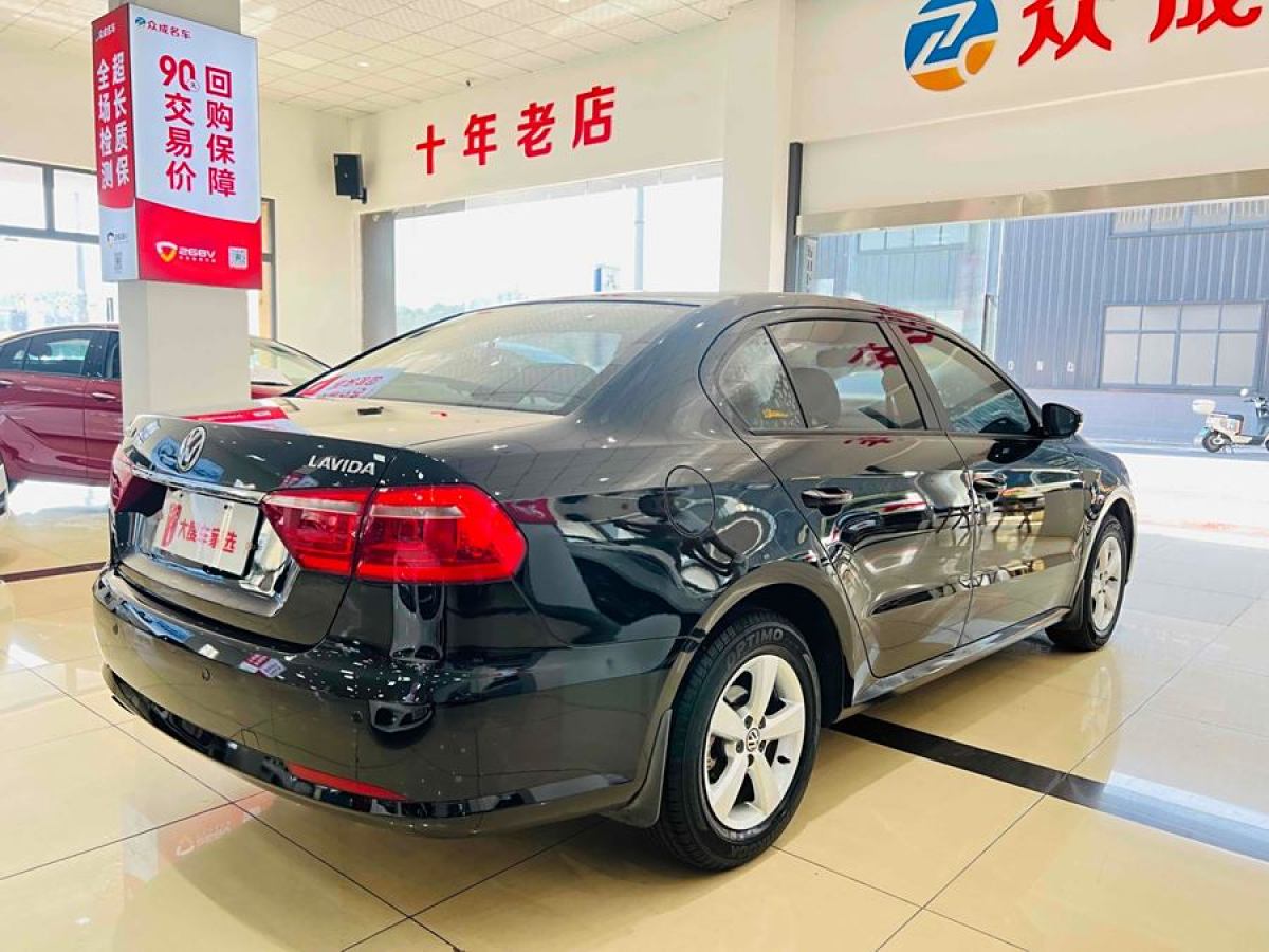 大眾 朗逸  2013款 改款經(jīng)典 1.6L 自動風尚版圖片