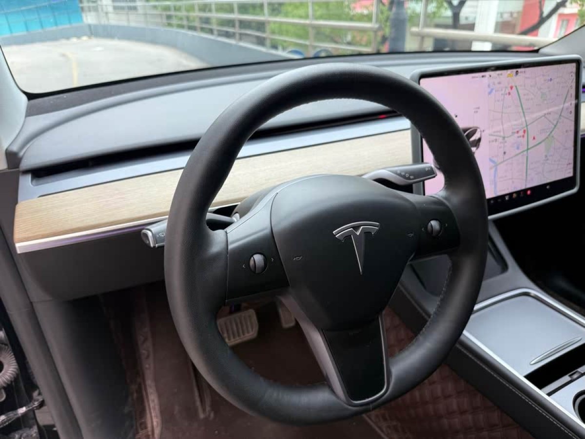 特斯拉 Model Y  2022款 改款 后輪驅(qū)動版圖片