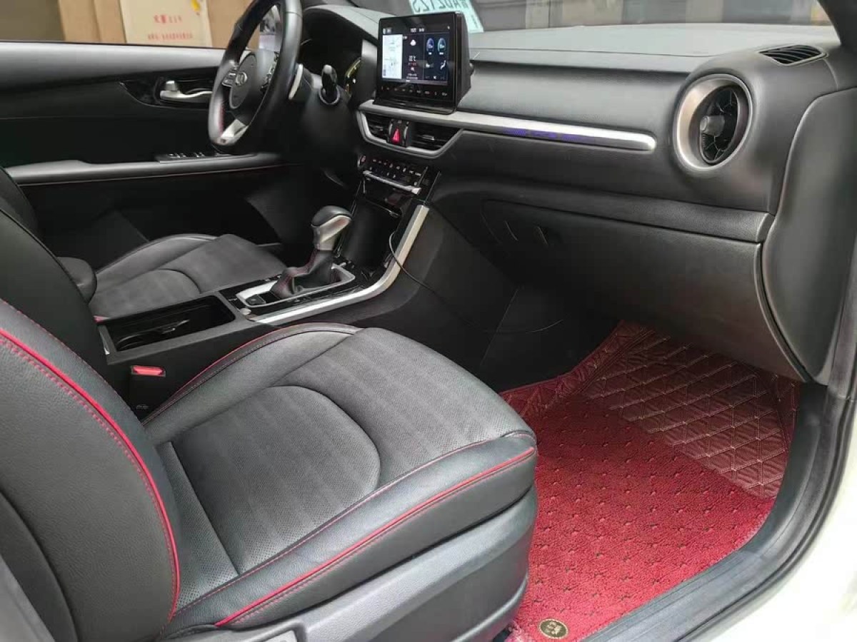 起亞 K3  2021款 改款 1.4T DCT GT-Line智駕運(yùn)動(dòng)版圖片