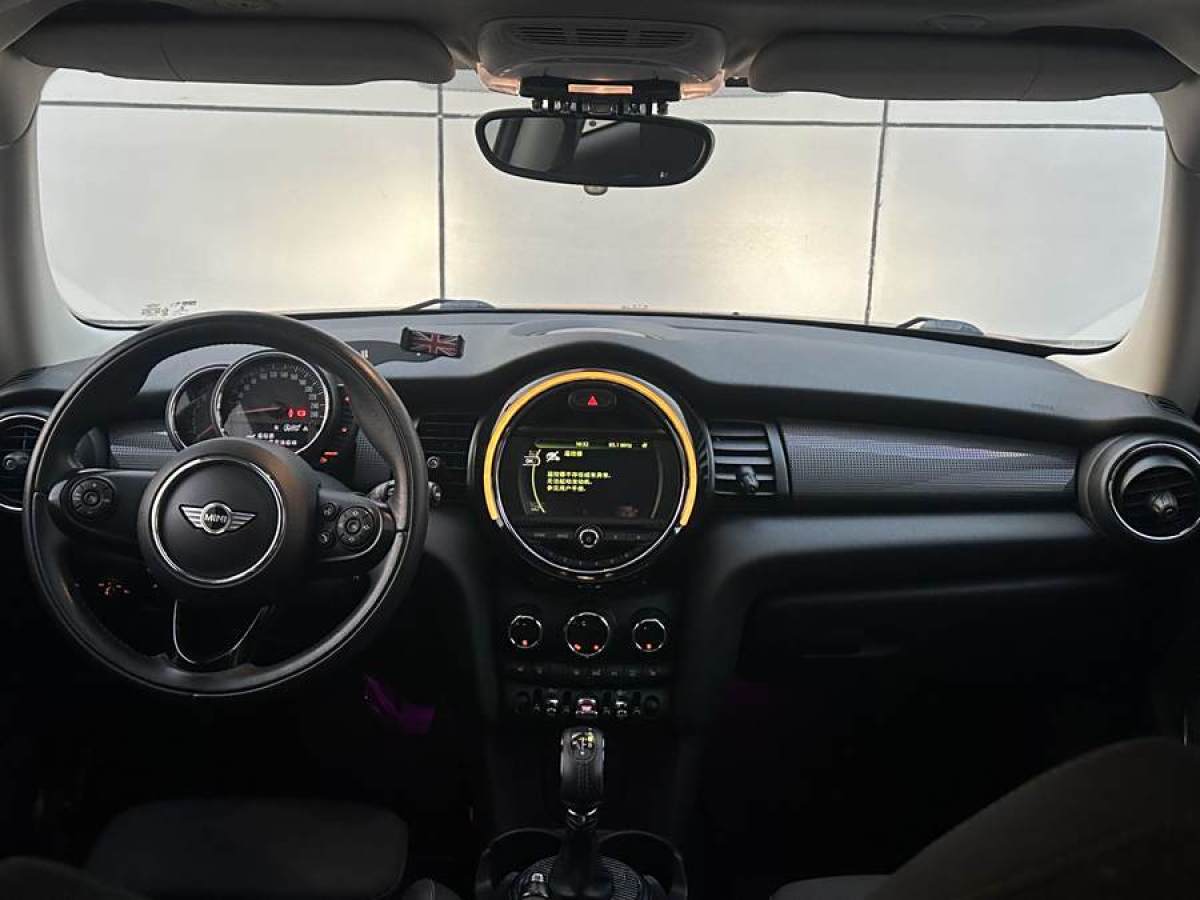 MINI MINI  2016款 1.5T COOPER 先鋒派圖片