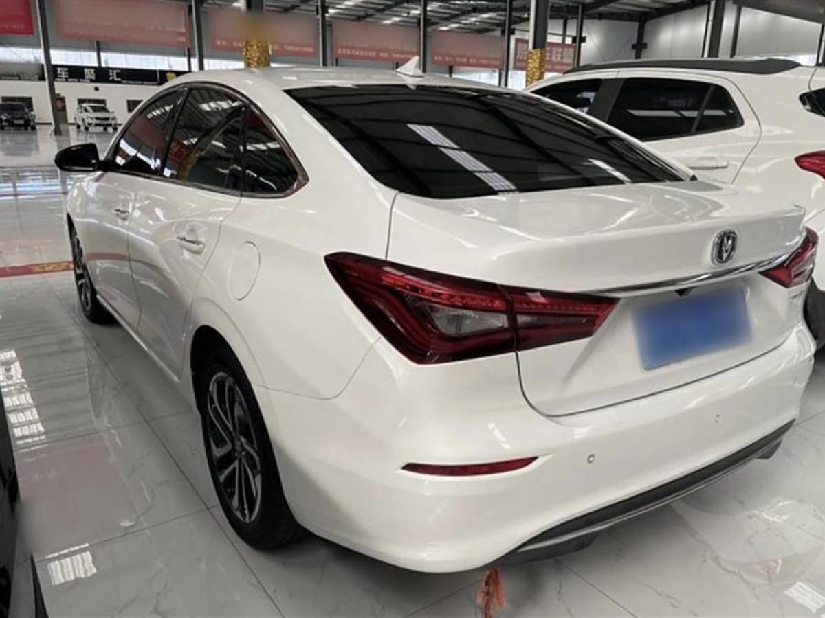 長(zhǎng)安 逸動(dòng)  2018款 1.6L GDI 自動(dòng)領(lǐng)尚型圖片