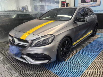 2017年9月 奔馳 奔馳A級(jí)AMG AMG A 45 4MATIC圖片