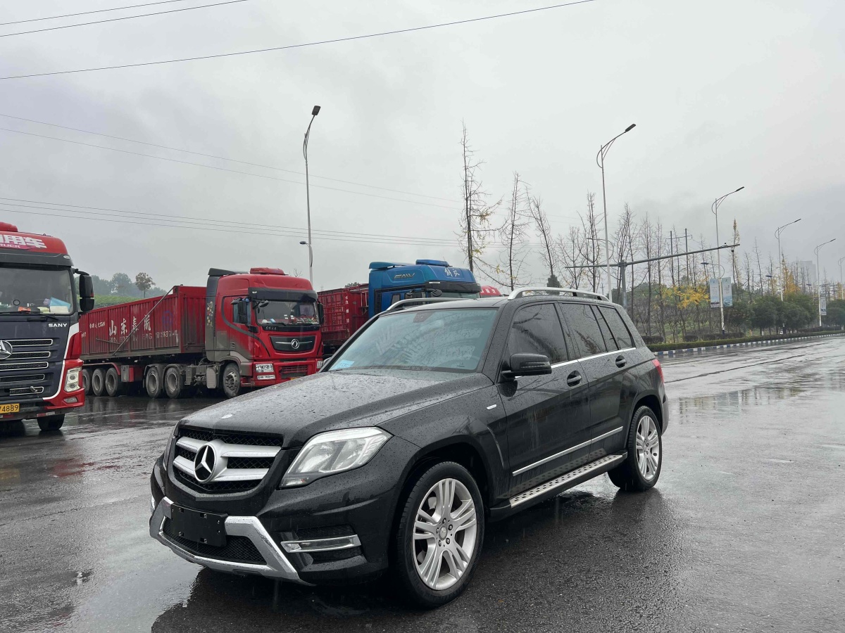 奔馳 奔馳GLK級(jí)  2014款 GLK 260 4MATIC 動(dòng)感型圖片