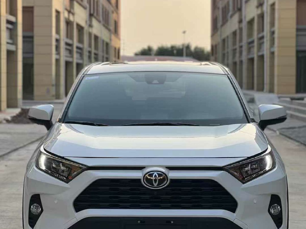 2020年1月豐田 RAV4榮放  2020款 2.0L CVT兩驅(qū)風尚版