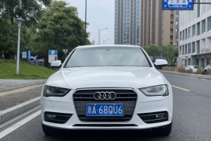 奥迪A4L 奥迪 35 TFSI 自动舒适型