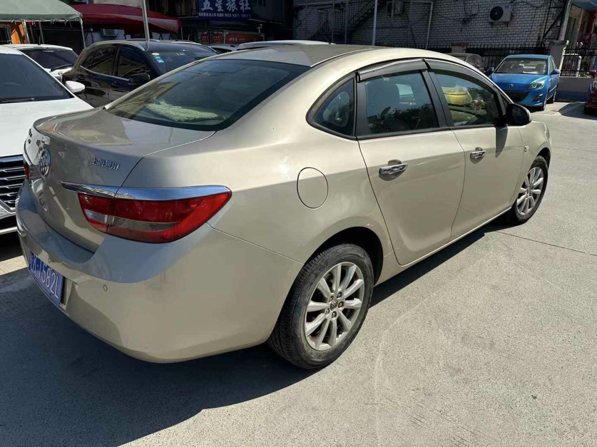 長(zhǎng)城 V80  2012款 1.5T 手動(dòng)實(shí)尚型圖片