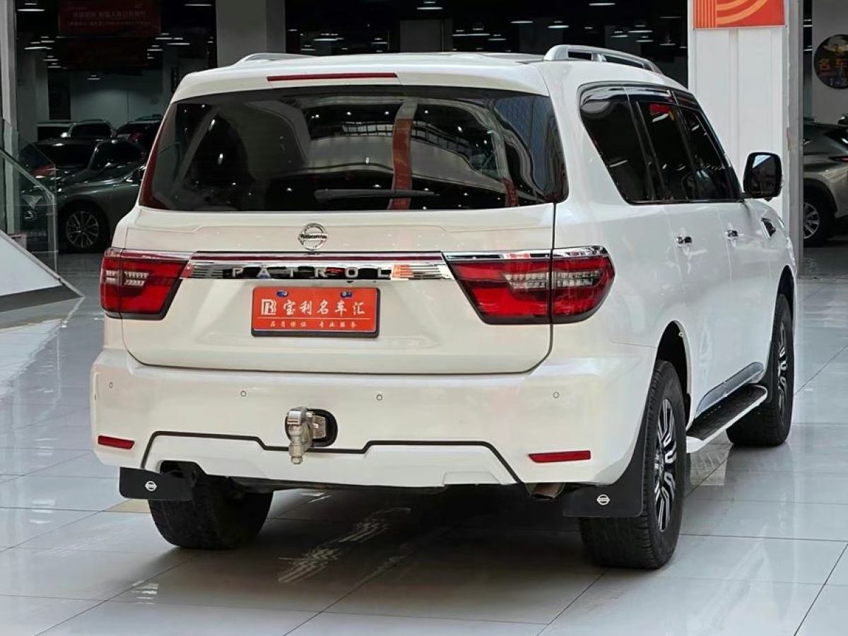 日產(chǎn) 途樂  2018款 4.0L 領(lǐng)英型圖片