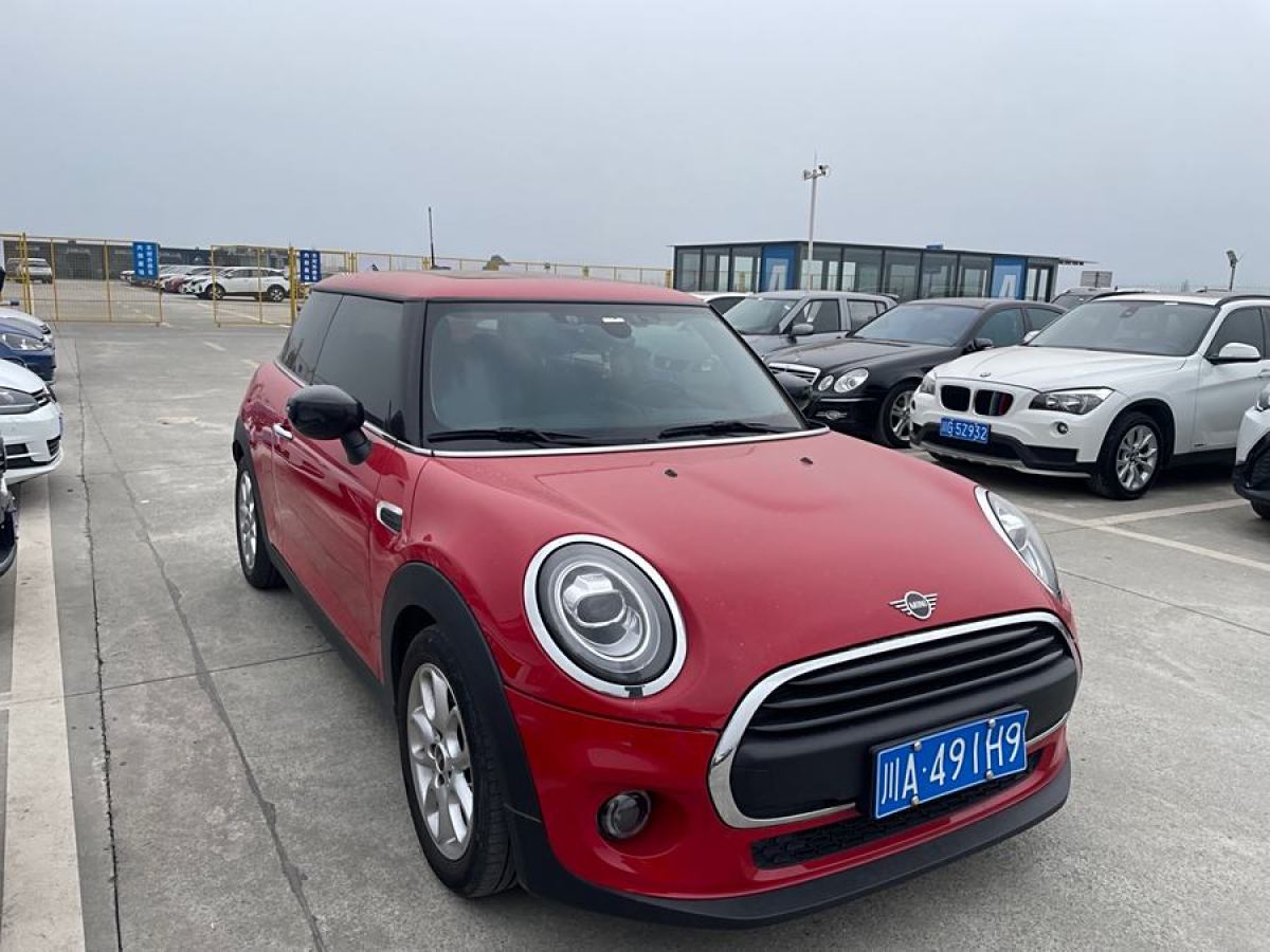 2020年12月MINI CLUBMAN  2021款 1.5T ONE