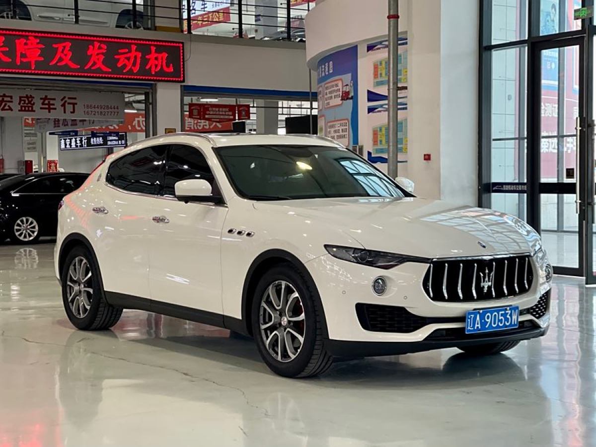 瑪莎拉蒂 Levante  2020款 3.0T 標(biāo)準(zhǔn)版圖片