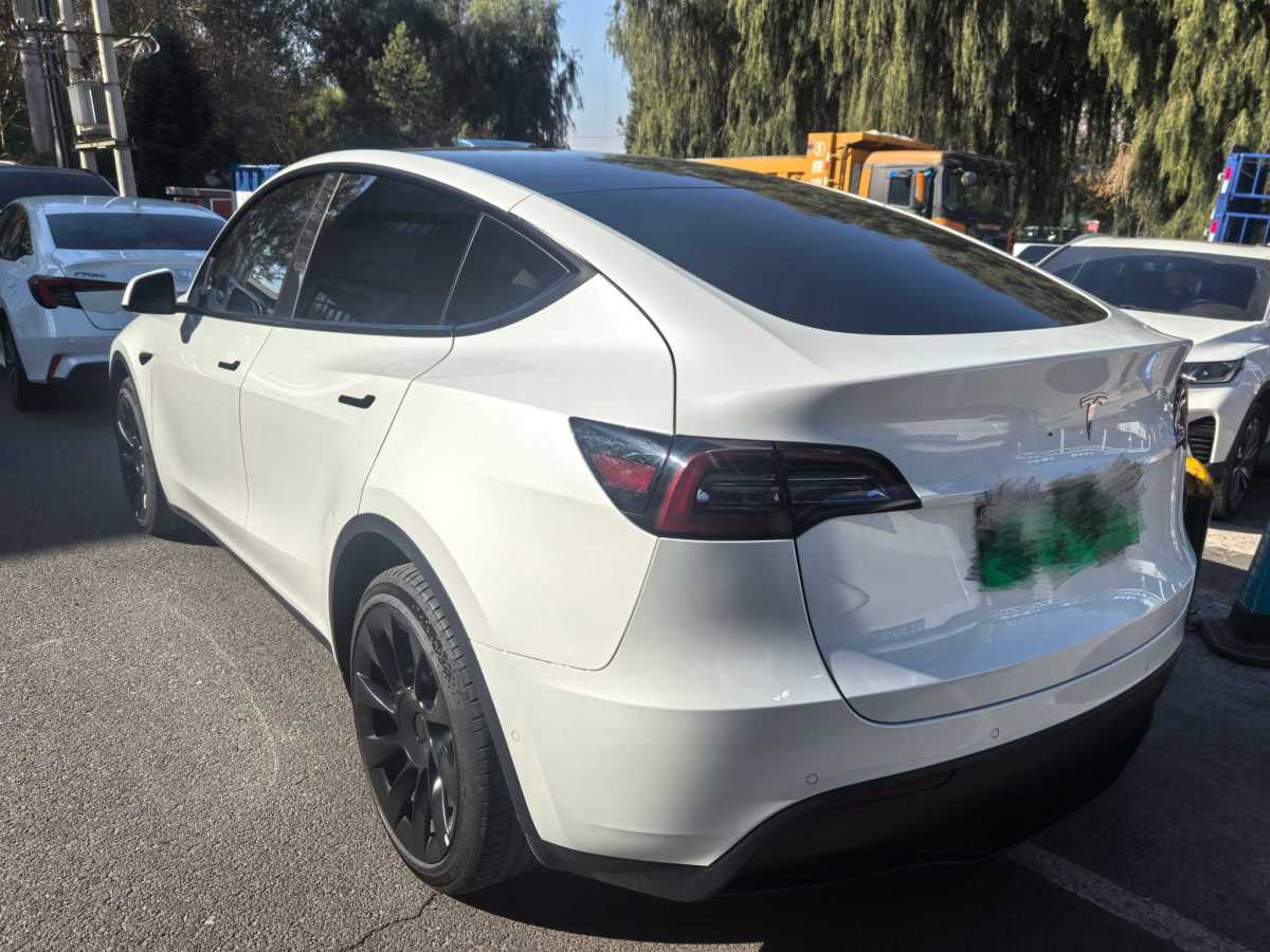 2021年5月特斯拉 Model Y  2023款 長續(xù)航煥新版 雙電機(jī)全輪驅(qū)動(dòng)