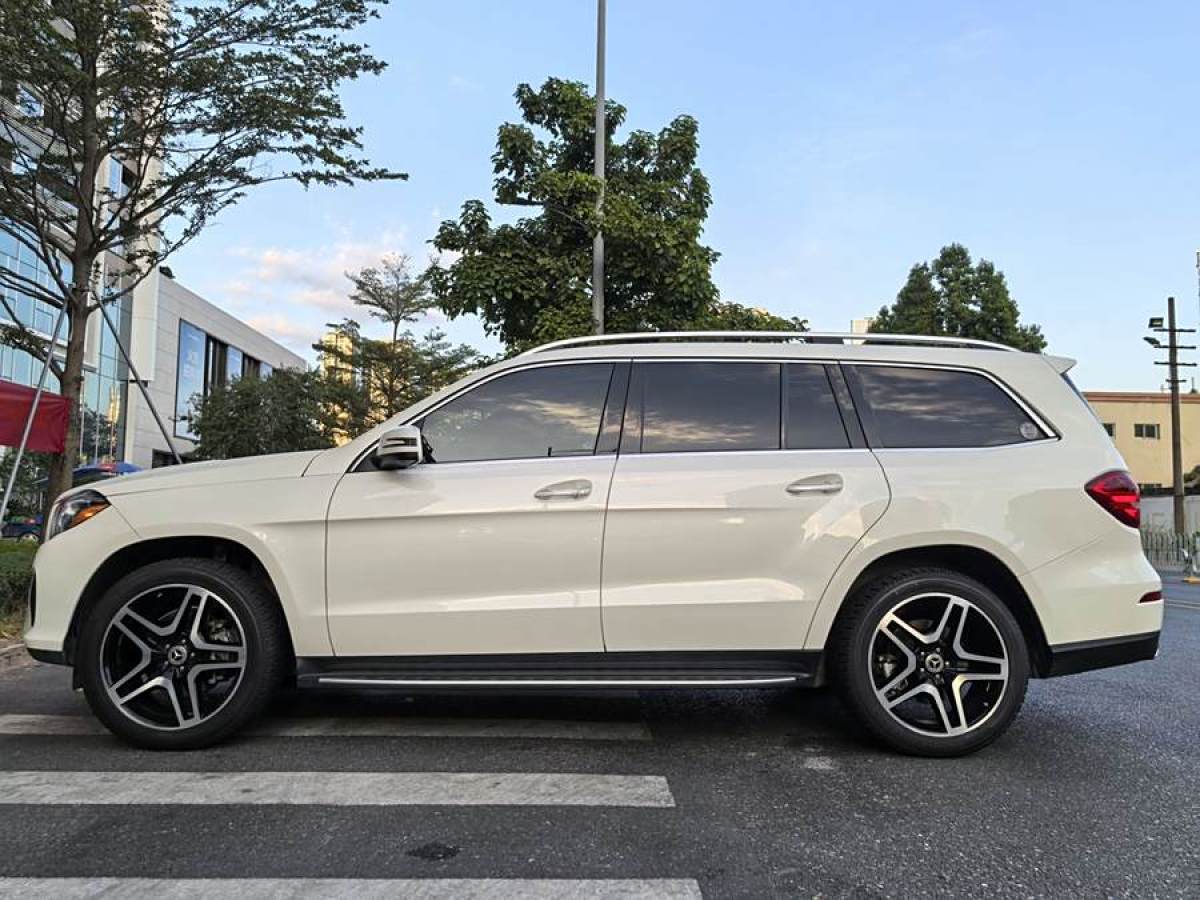 奔馳 奔馳GLS  2018款 GLS 400 4MATIC豪華型圖片