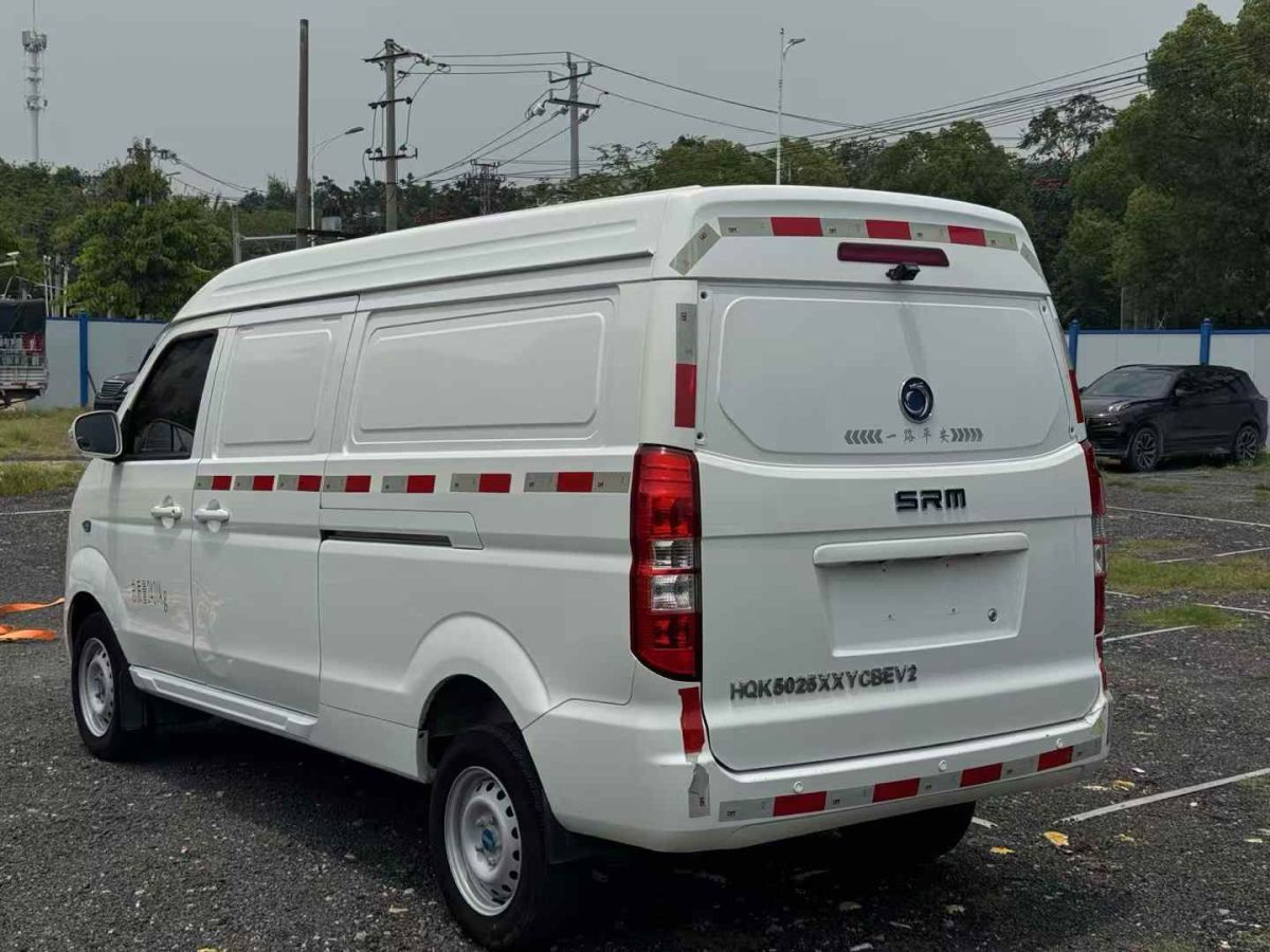 金杯 小海獅X30  2023款 1.5L 商務(wù)型廂貨2/5座無空調(diào)版SWC15M圖片