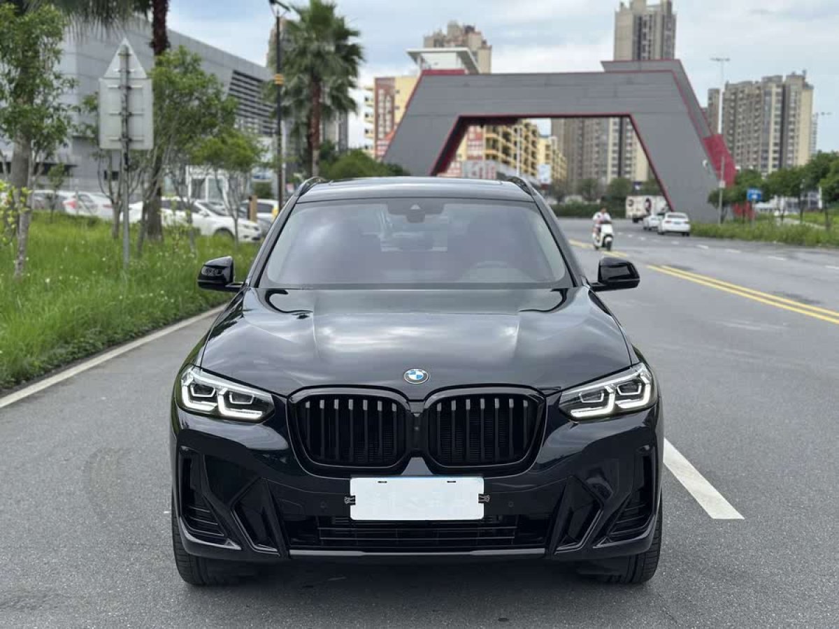 寶馬 寶馬X3  2023款 xDrive30i 領(lǐng)先型 M曜夜套裝圖片