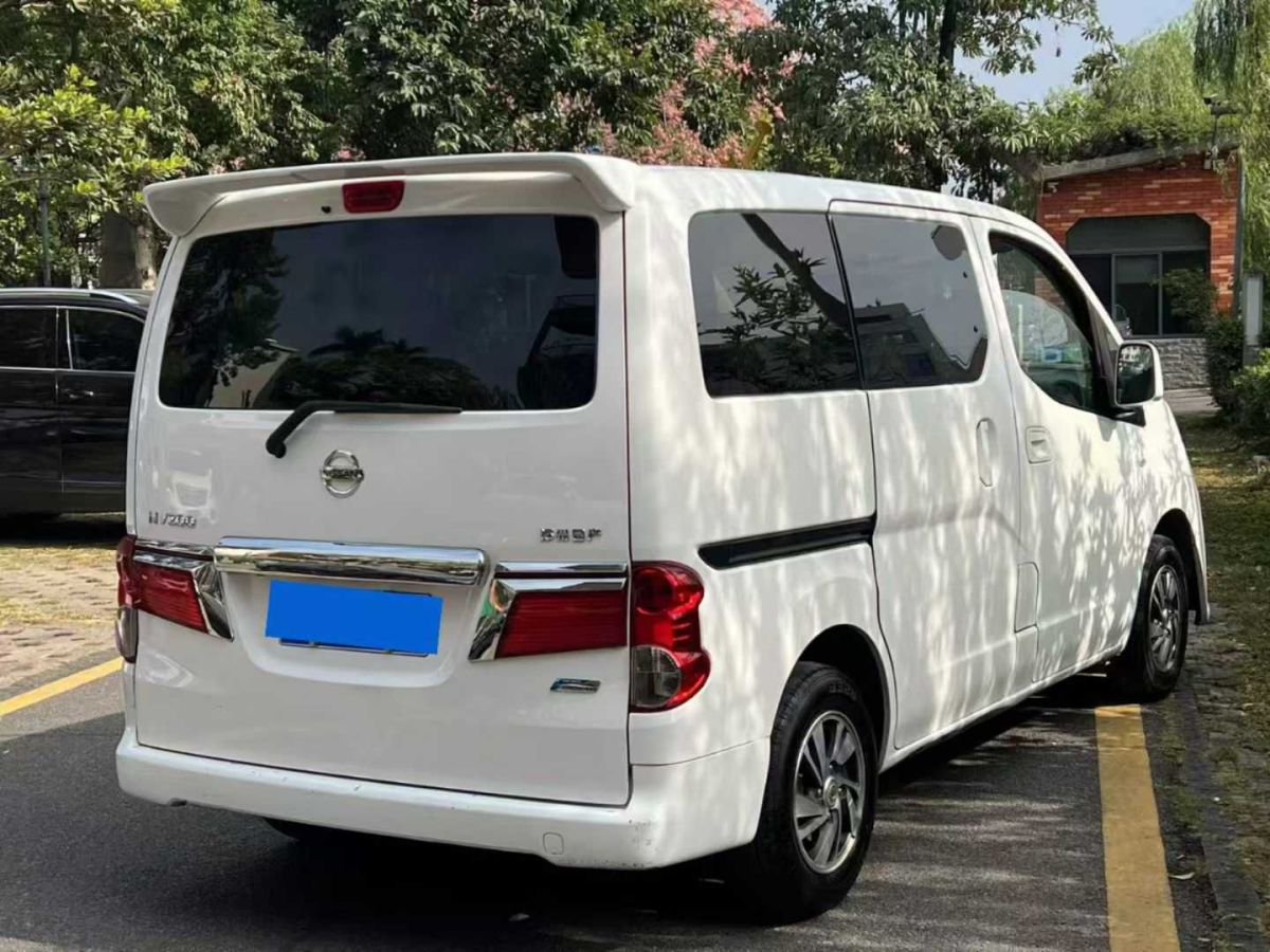 日產(chǎn) NV200 圖片