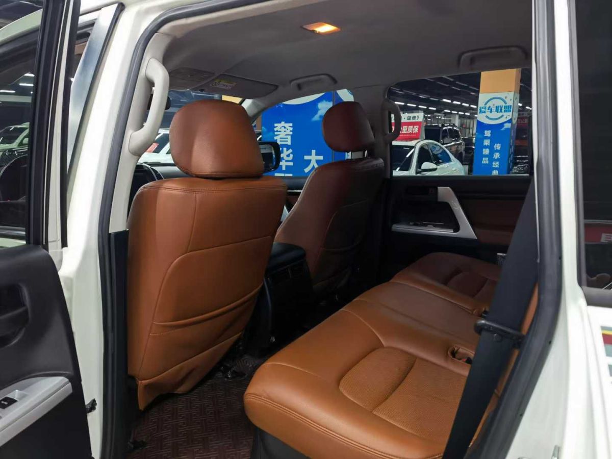 豐田 蘭德酷路澤  2015款 4.6L V8 中東限量版圖片