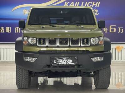 2016年10月 北京 BJ40 40L 2.3T 手動四驅(qū)尊享版圖片