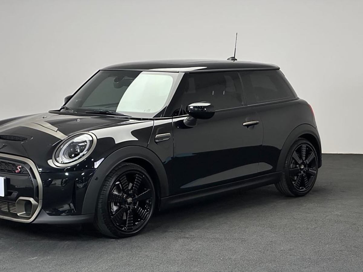 MINI MINI  2023款 2.0T COOPER S 國王十字特別版圖片