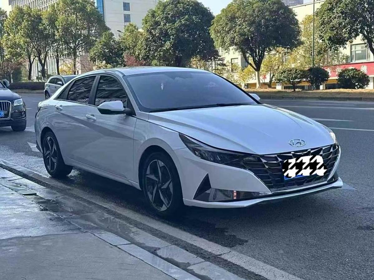 現(xiàn)代 伊蘭特  2022款 1.5L CVT LUX尊貴版圖片