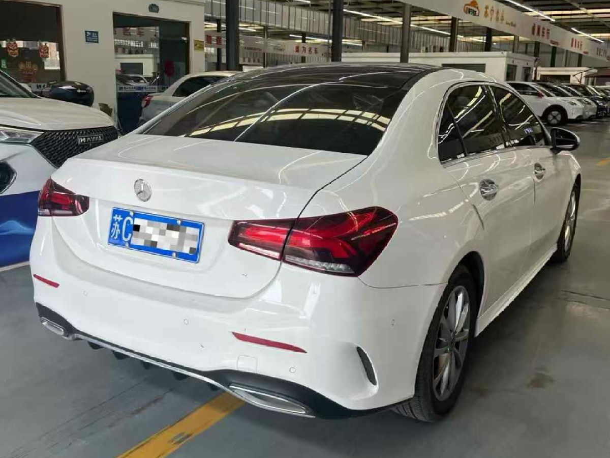 奔馳 奔馳A級(jí)  2019款  改款 A 180 L圖片
