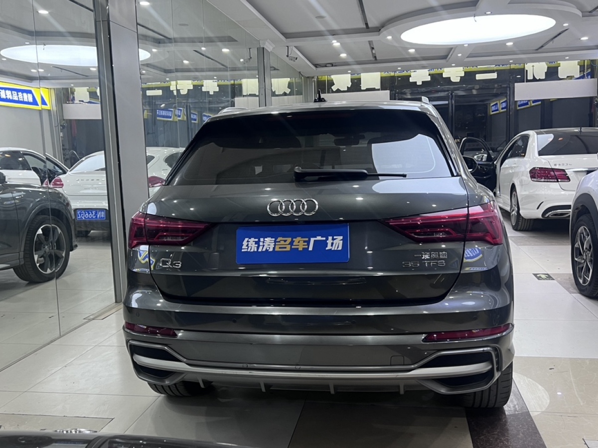 奧迪 奧迪Q3  2021款 35 TFSI 時尚動感型圖片