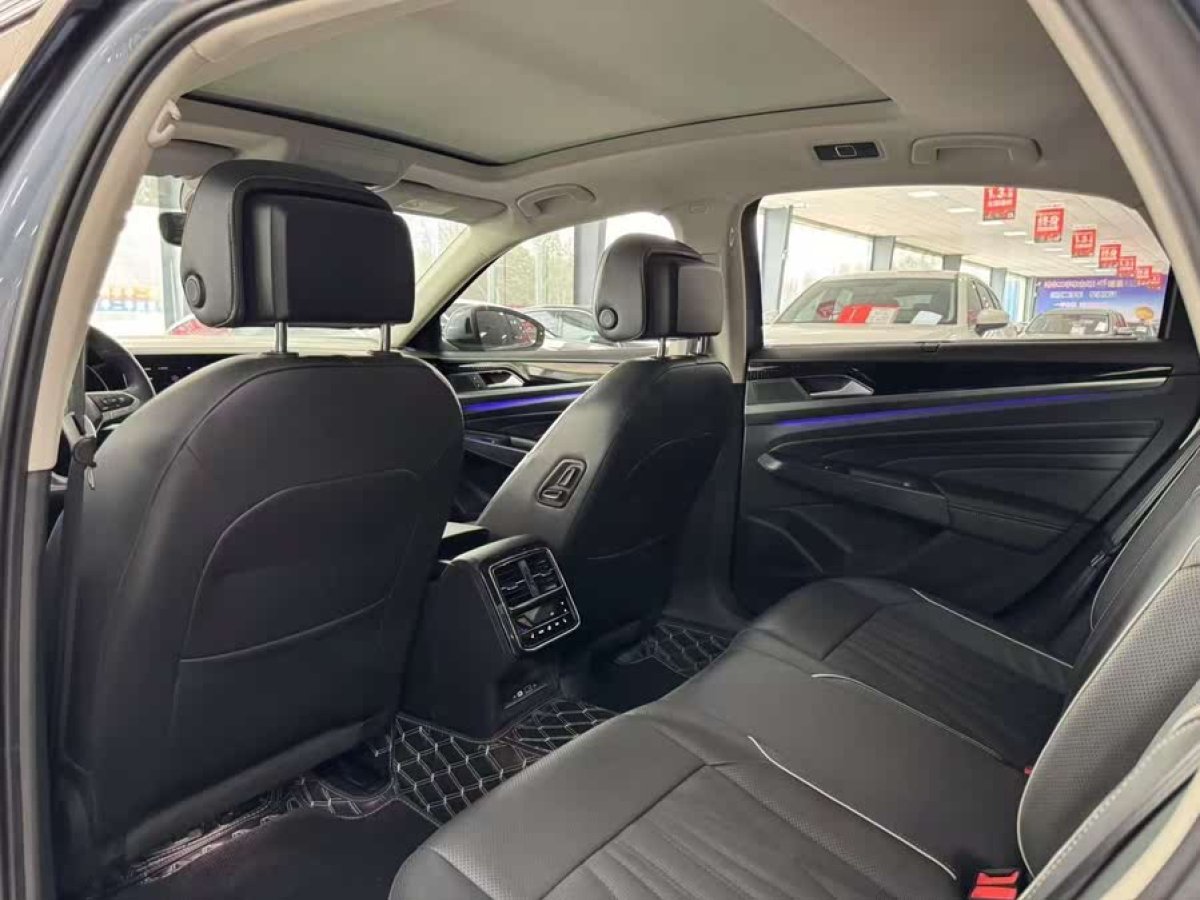 大眾 帕薩特  2021款 330TSI 尊貴版圖片