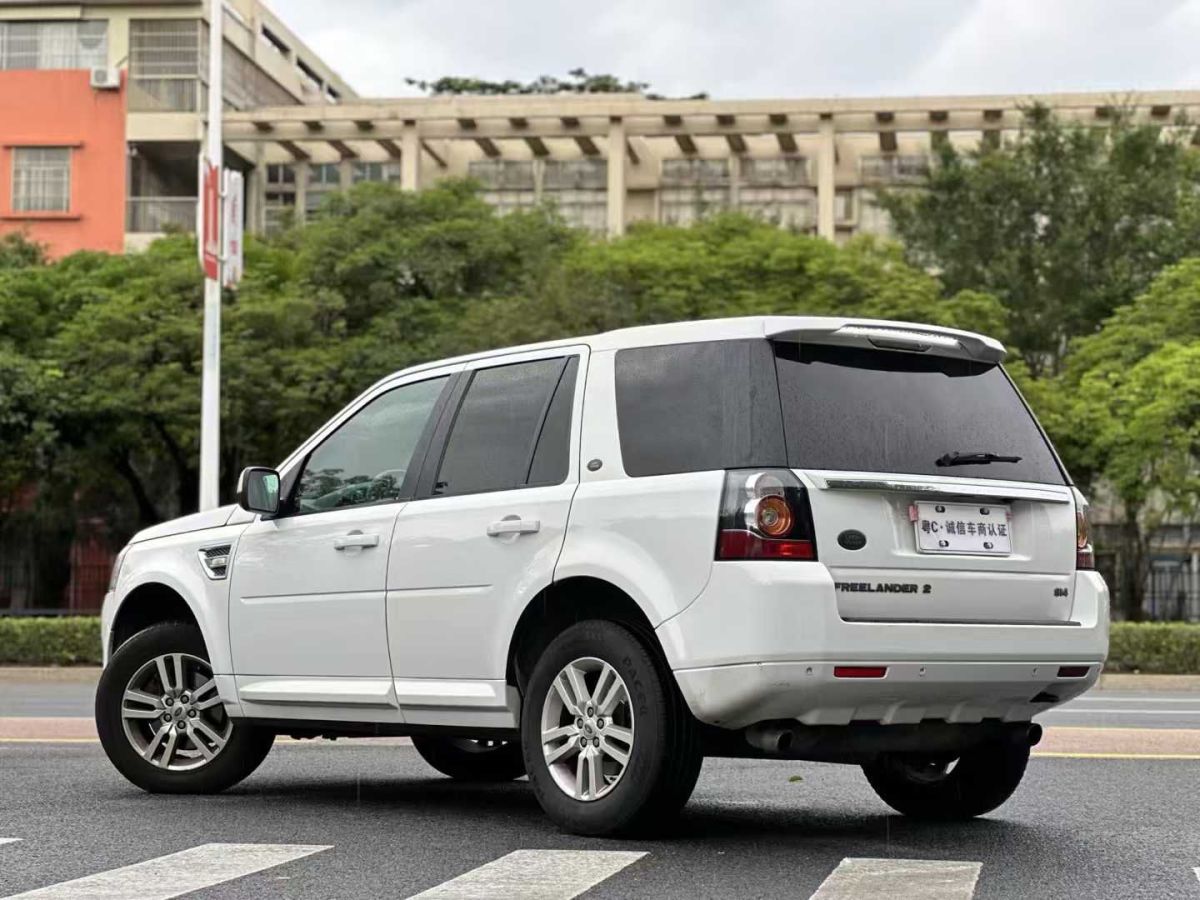 路虎 神行者2  2013款 2.0T Si4 HSE汽油版圖片