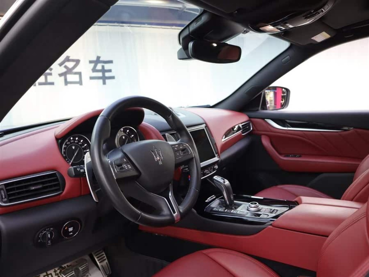 瑪莎拉蒂 Levante  2022款 2.0T GT鋒芒版圖片
