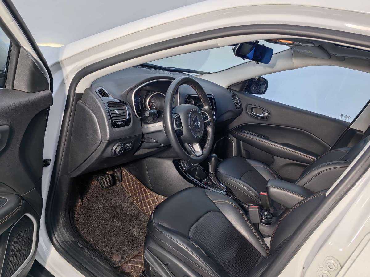 2020年1月Jeep 指南者  2019款  220T 自动家享版