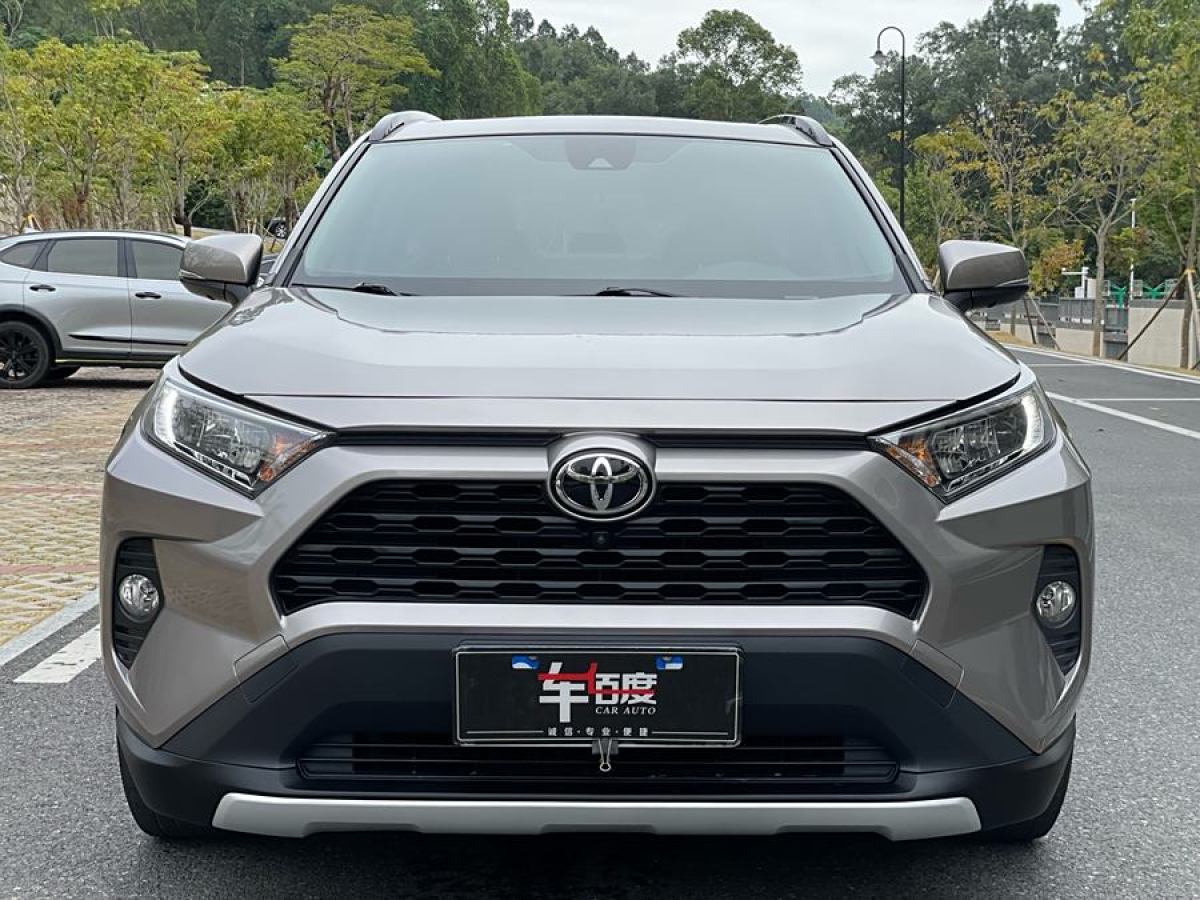 2021年11月豐田 RAV4榮放  2021款 2.0L CVT兩驅(qū)風尚版