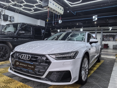 2023年5月 奧迪 奧迪A7L 45 TFSI S-line 筑夢新生版圖片