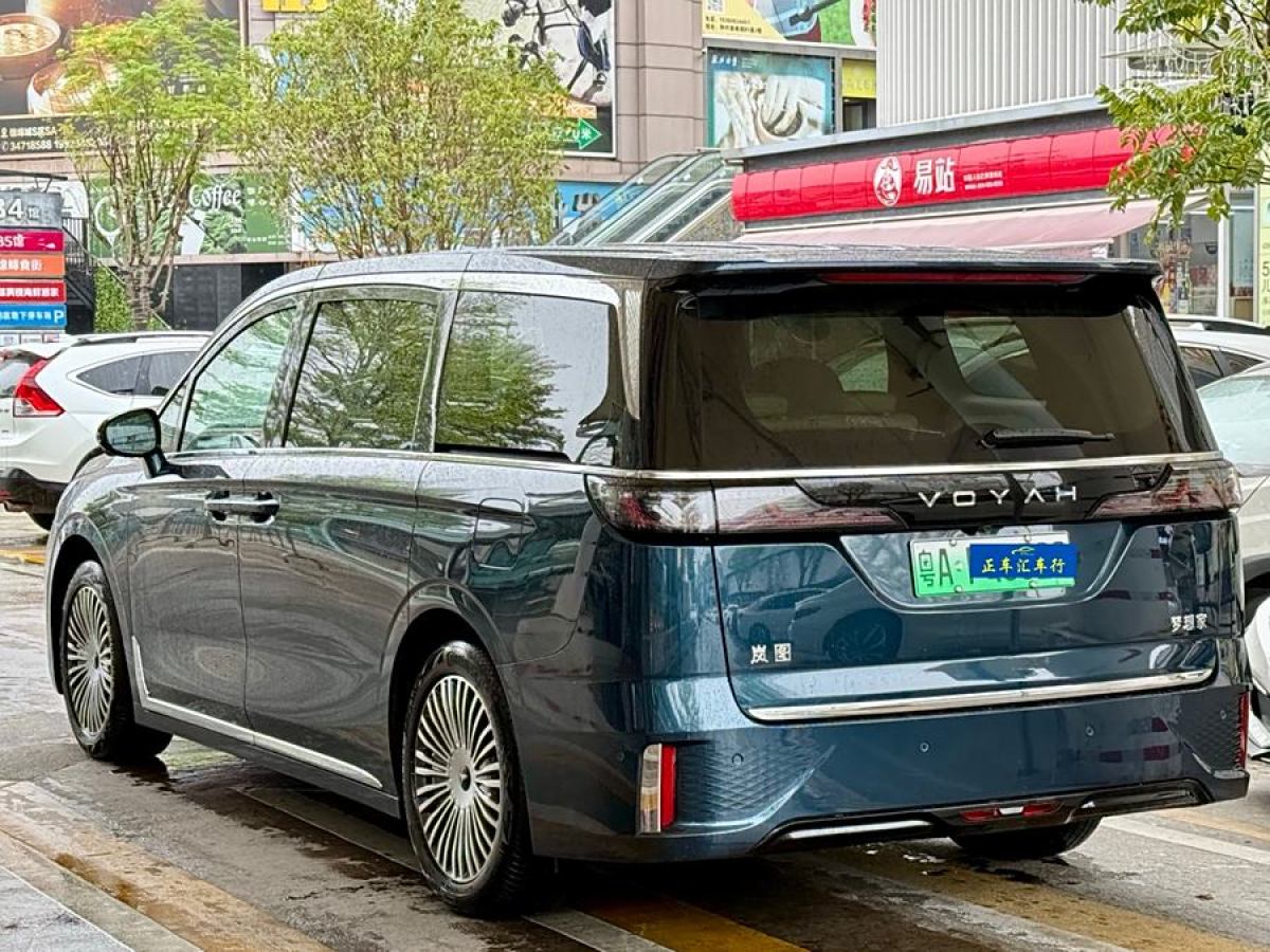 嵐圖 夢(mèng)想家  2024款 PHEV 超長續(xù)航尊貴版圖片