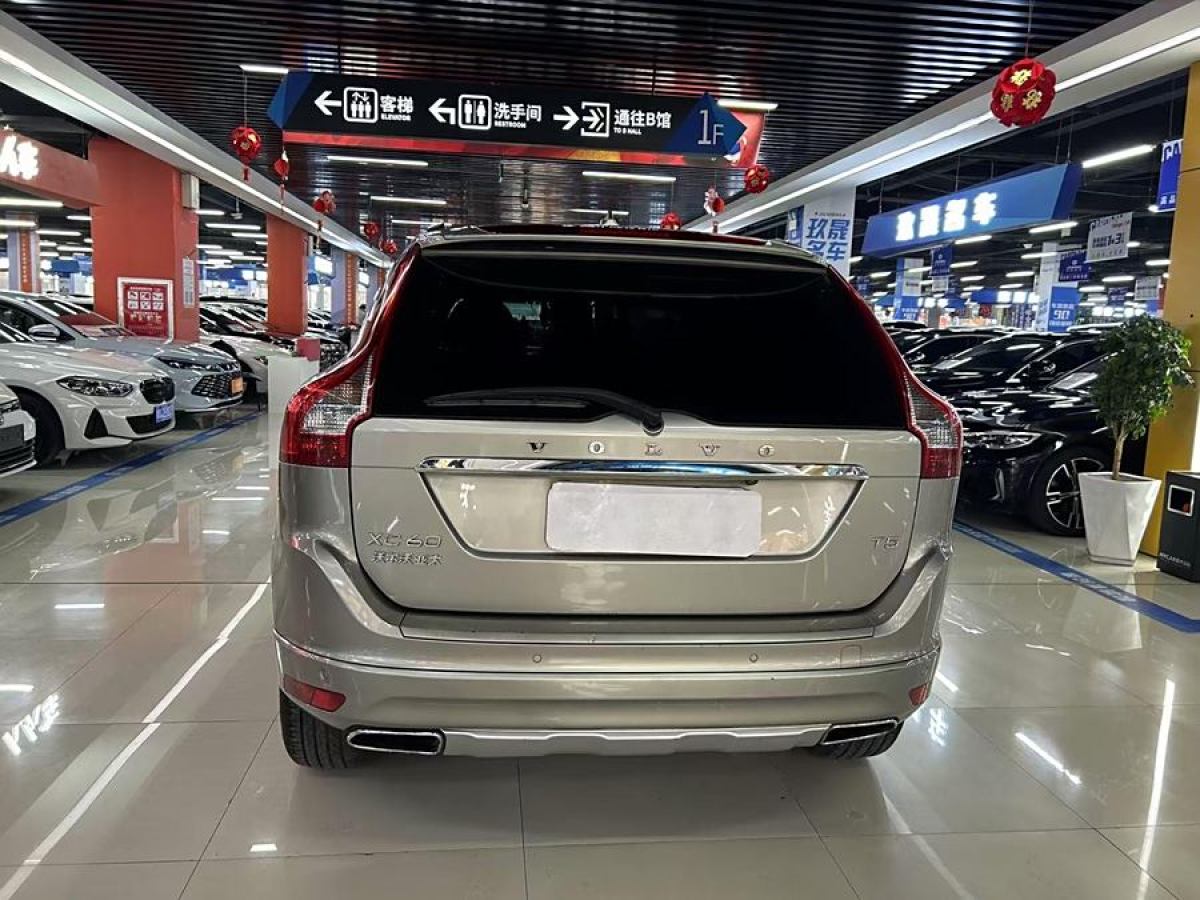 沃爾沃 XC60  2016款 T5 智進(jìn)版圖片