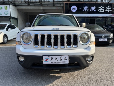 2016年6月 Jeep 自由客(进口) 2.0L 运动版图片