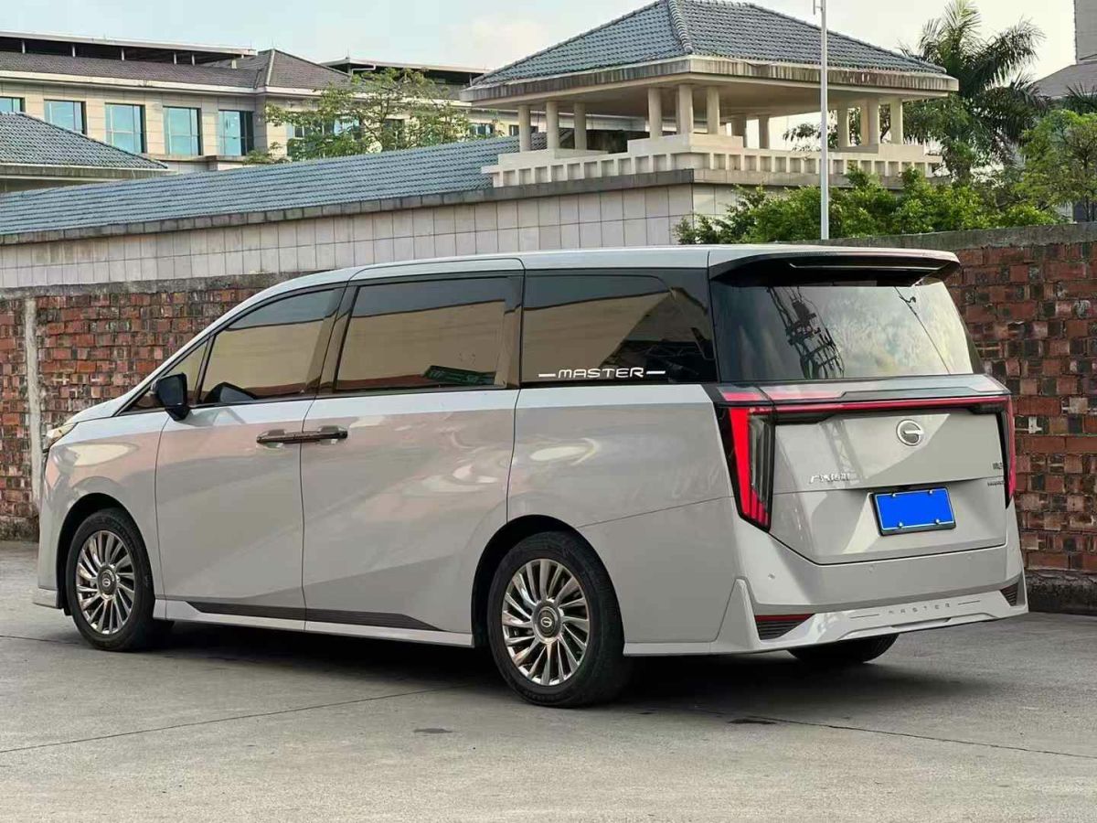 廣汽傳祺 M8  2025款 宗師系列 超級(jí)混動(dòng)版圖片