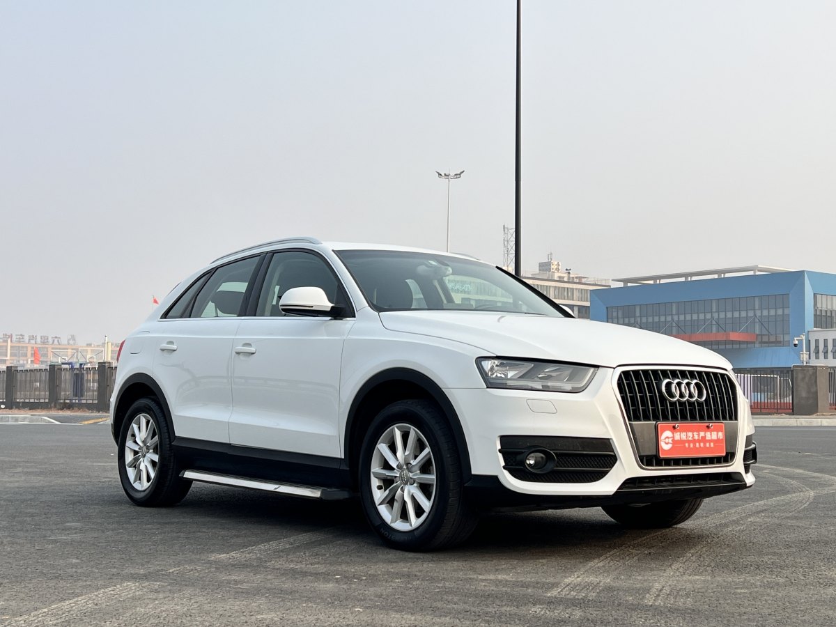 2015年11月奧迪 奧迪Q3  2015款 35 TFSI 百萬紀(jì)念舒享型