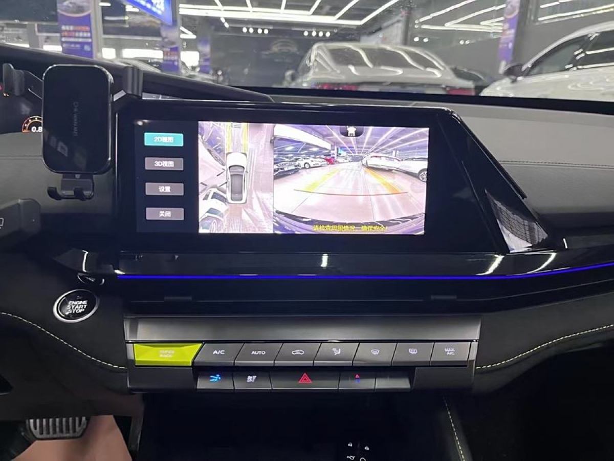 長安 長安UNI-V  2023款 1.5T 運動版圖片