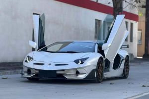 Aventador 蘭博基尼 6.5L LP700-4