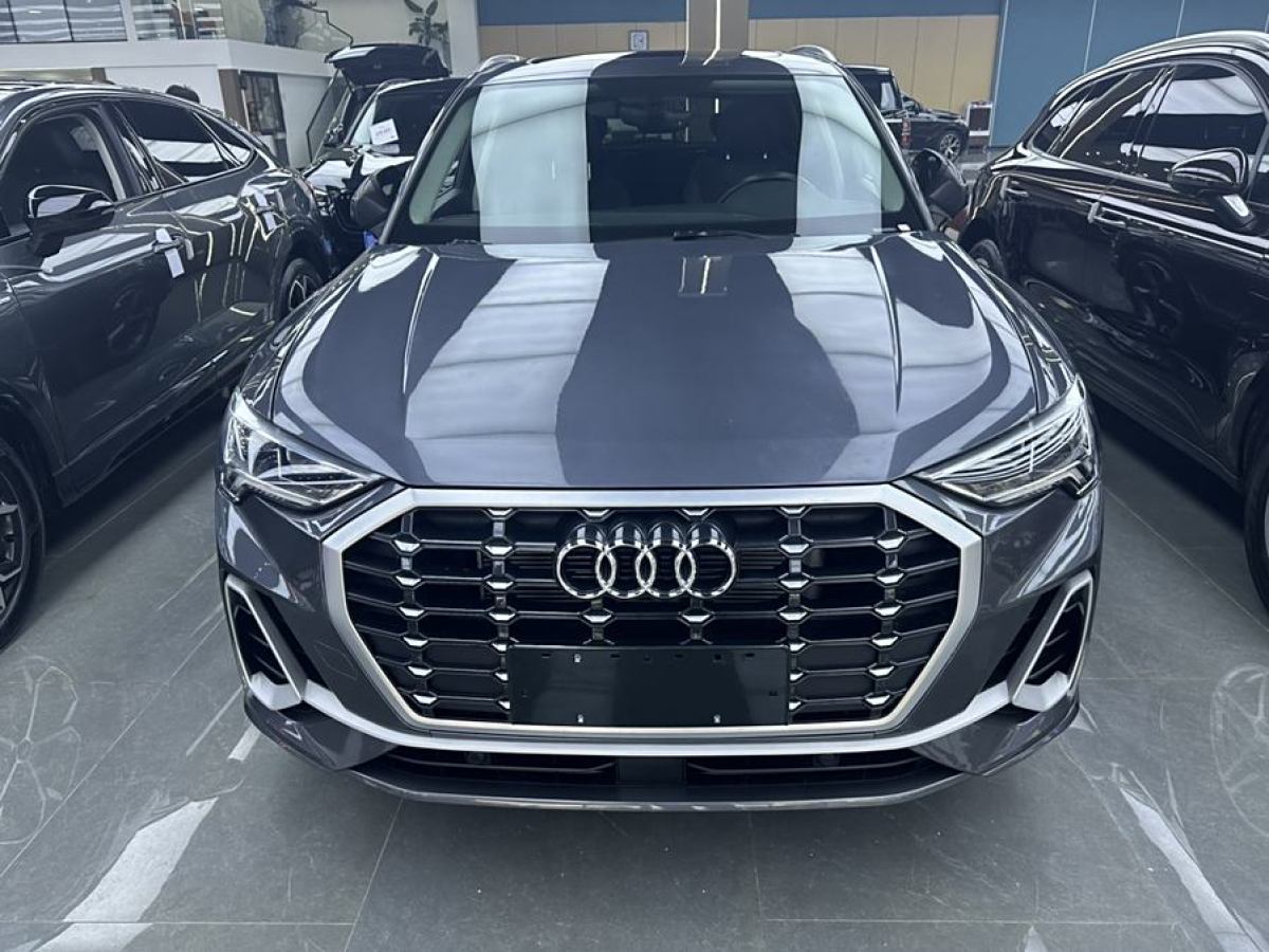 奧迪 奧迪Q3  2022款 35 TFSI 進(jìn)取動(dòng)感型圖片