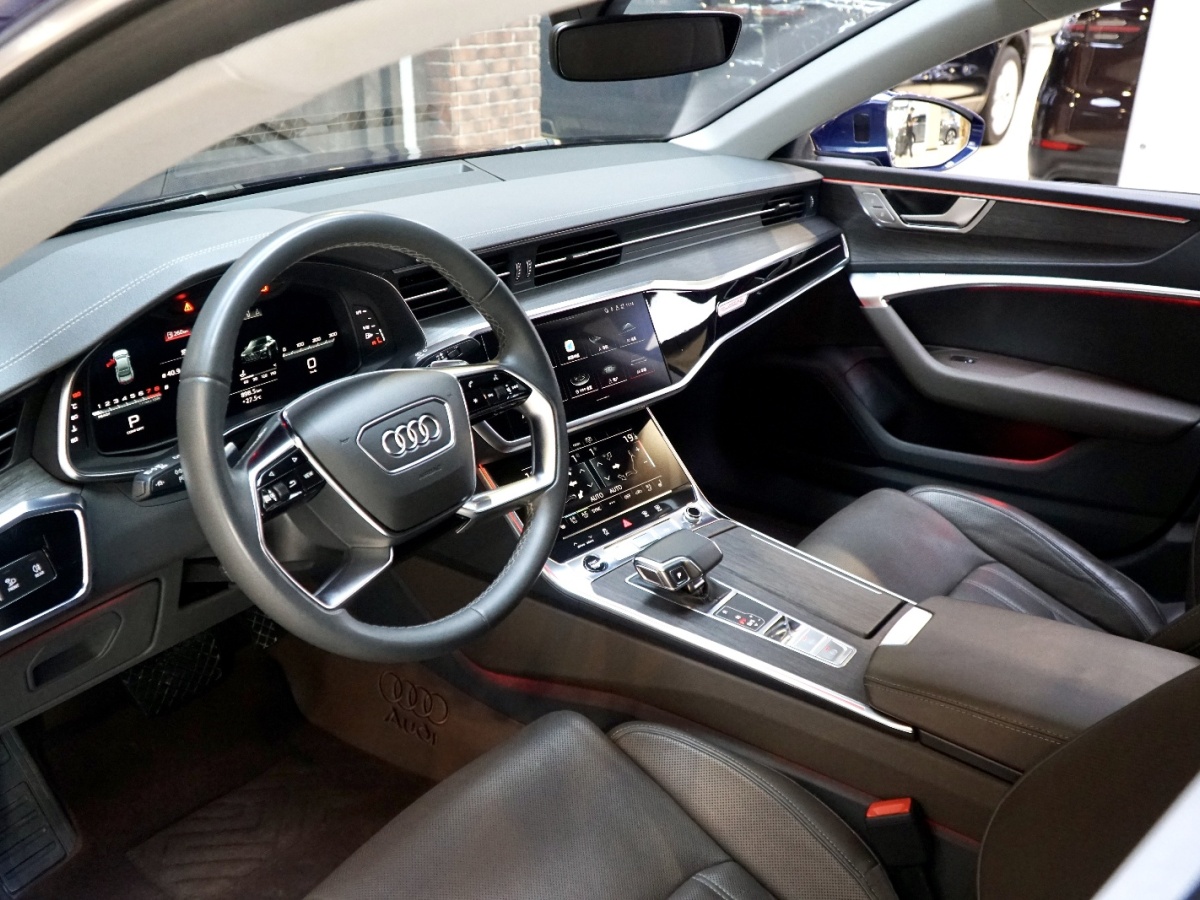 奧迪 奧迪A7L  2024款 55TFSI quattro S-line 志遠型 流晶套裝圖片