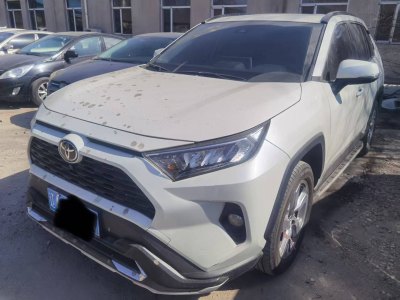 2020年4月 豐田 RAV4 榮放 2.0L CVT兩驅(qū)風(fēng)尚版圖片