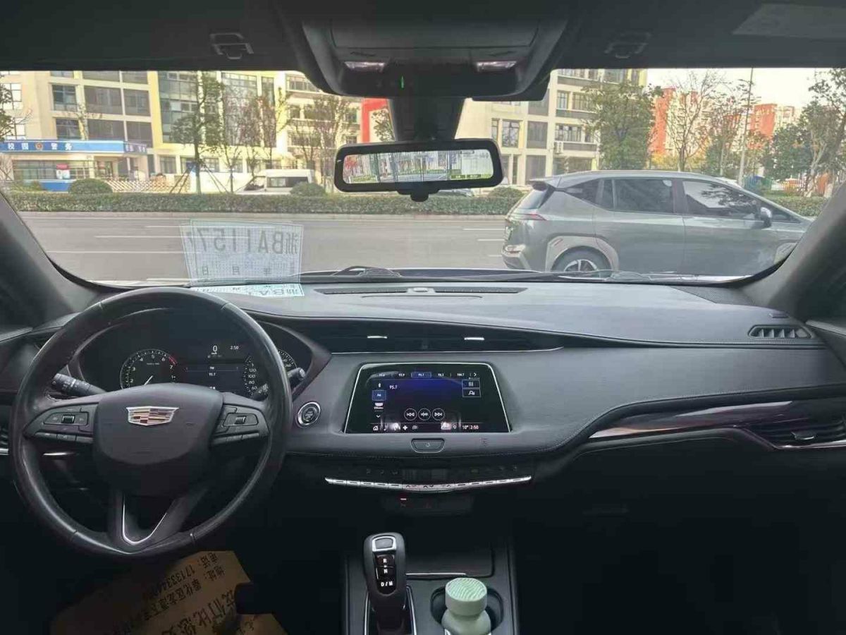 凱迪拉克 CT6  2019款 28T 豪華型圖片