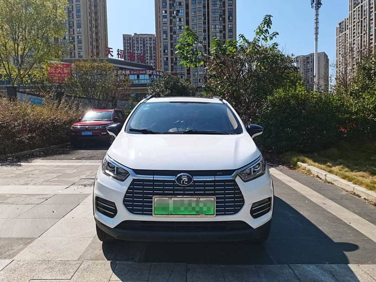 比亞迪 元新能源  2018款 EV360 智聯(lián)炫酷型圖片