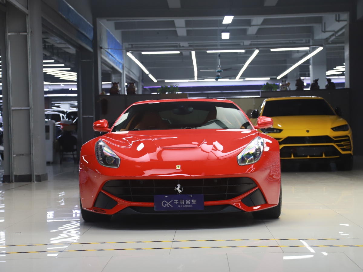 法拉利 F12berlinetta  2013款 6.3L 標準型圖片