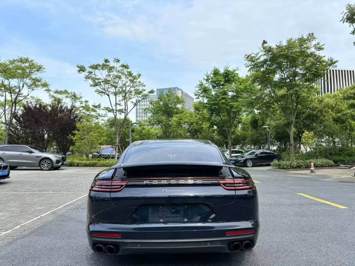 保時(shí)捷 Panamera  2013款 4 Platinum Edition 3.6圖片