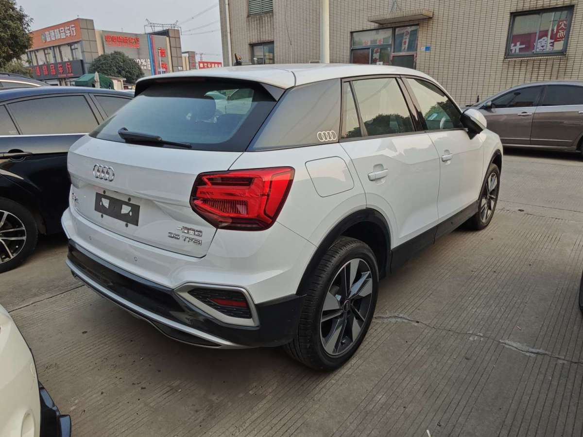 奧迪 奧迪Q2L  2022款 35 TFSI 豪華致雅型圖片