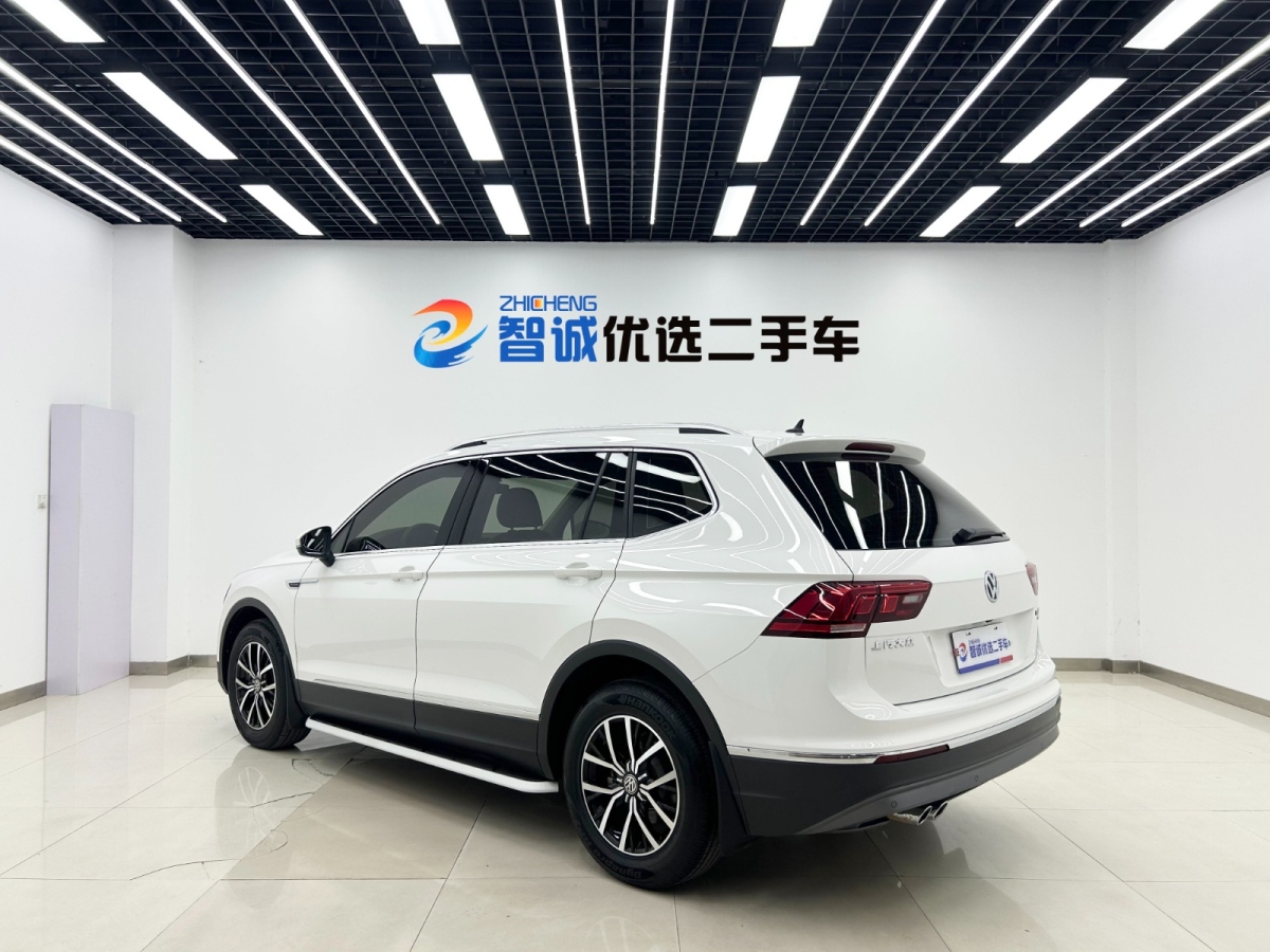 大眾 途觀L  2017款 330TSI 自動(dòng)兩驅(qū)豪華版圖片