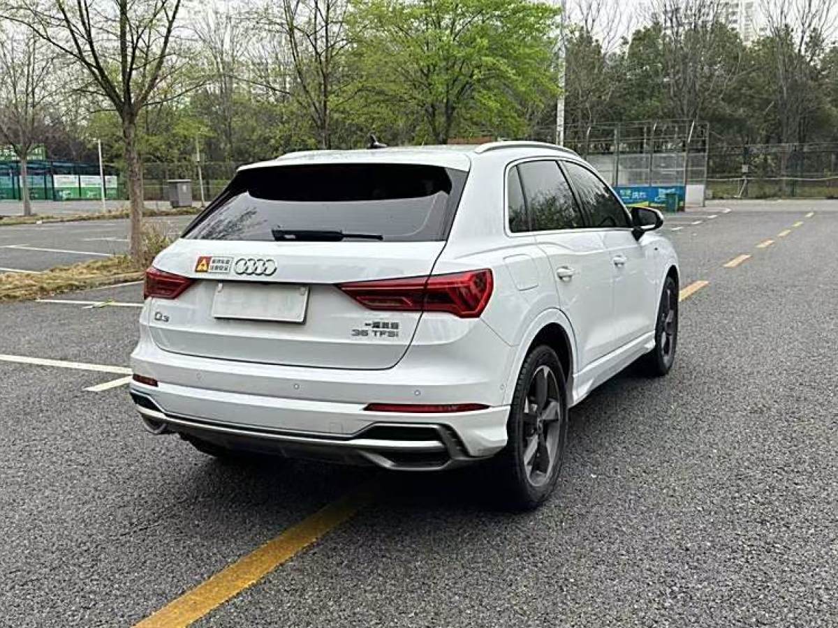 奧迪 奧迪Q3  2021款 35 TFSI 時(shí)尚動感型圖片