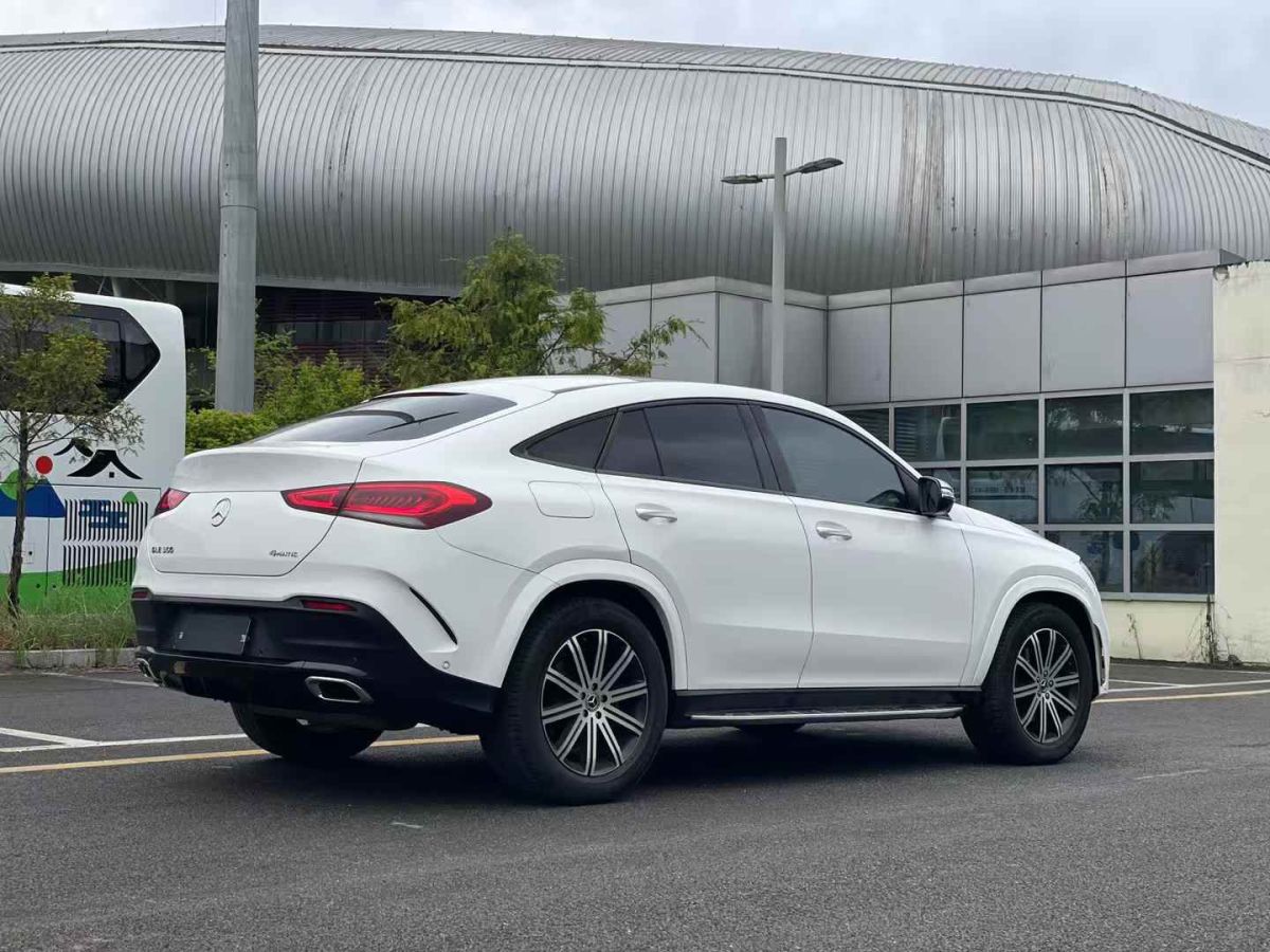 奔馳 奔馳GLC  2021款 GLC 300 4MATIC 轎跑SUV圖片