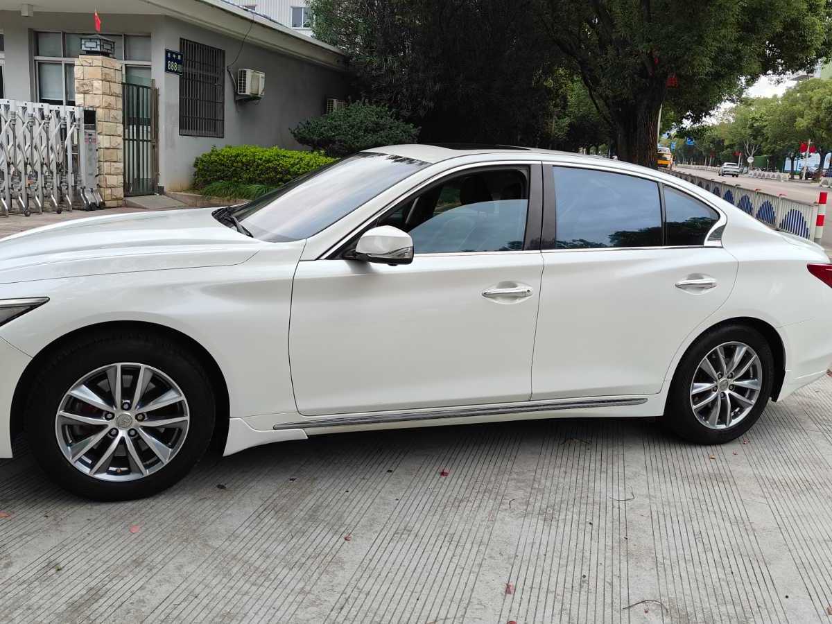 英菲尼迪 Q50L  2015款 2.0T 豪華版圖片