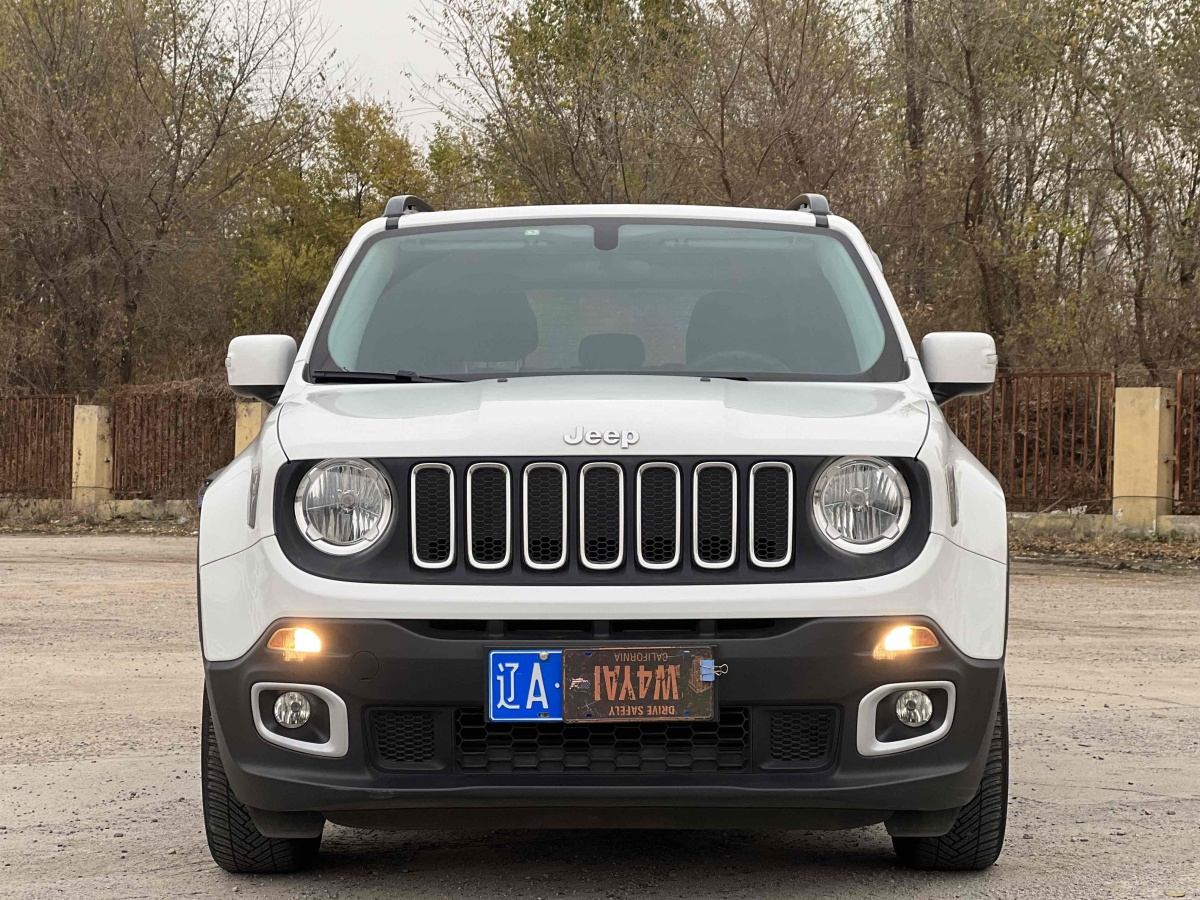 Jeep 自由俠  2018款 互聯(lián)大屏版 180T 自動高能版圖片